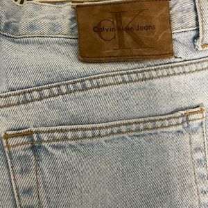 vintage light wash calvin klein jean shorts